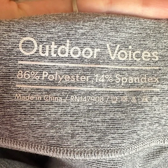 Outdoor Voices Warmup 7/8 Legging in a Heathered grey color size medium - Picture 4 of 7